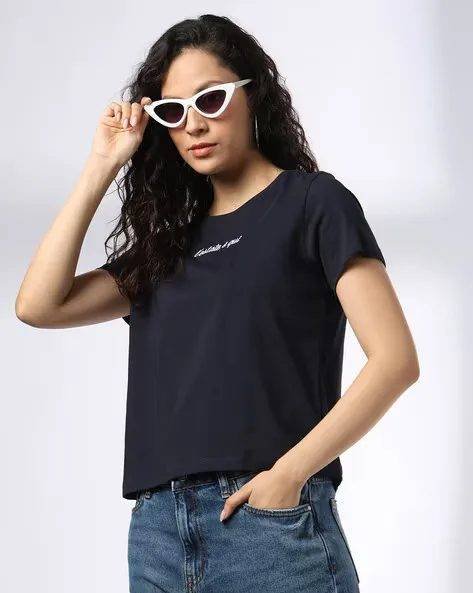 Women Embroidered Regular Fit Crew-Neck T-Shirt
