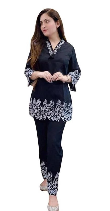 Women’s Rayon Fabric 3/4 Sleeves Collared Neck Thread Embroidery Cord Set